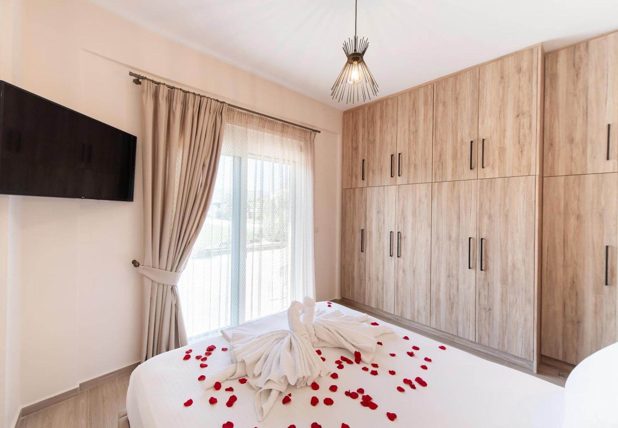 Ruellia Luxury Apartments Kalligoni Esterno foto