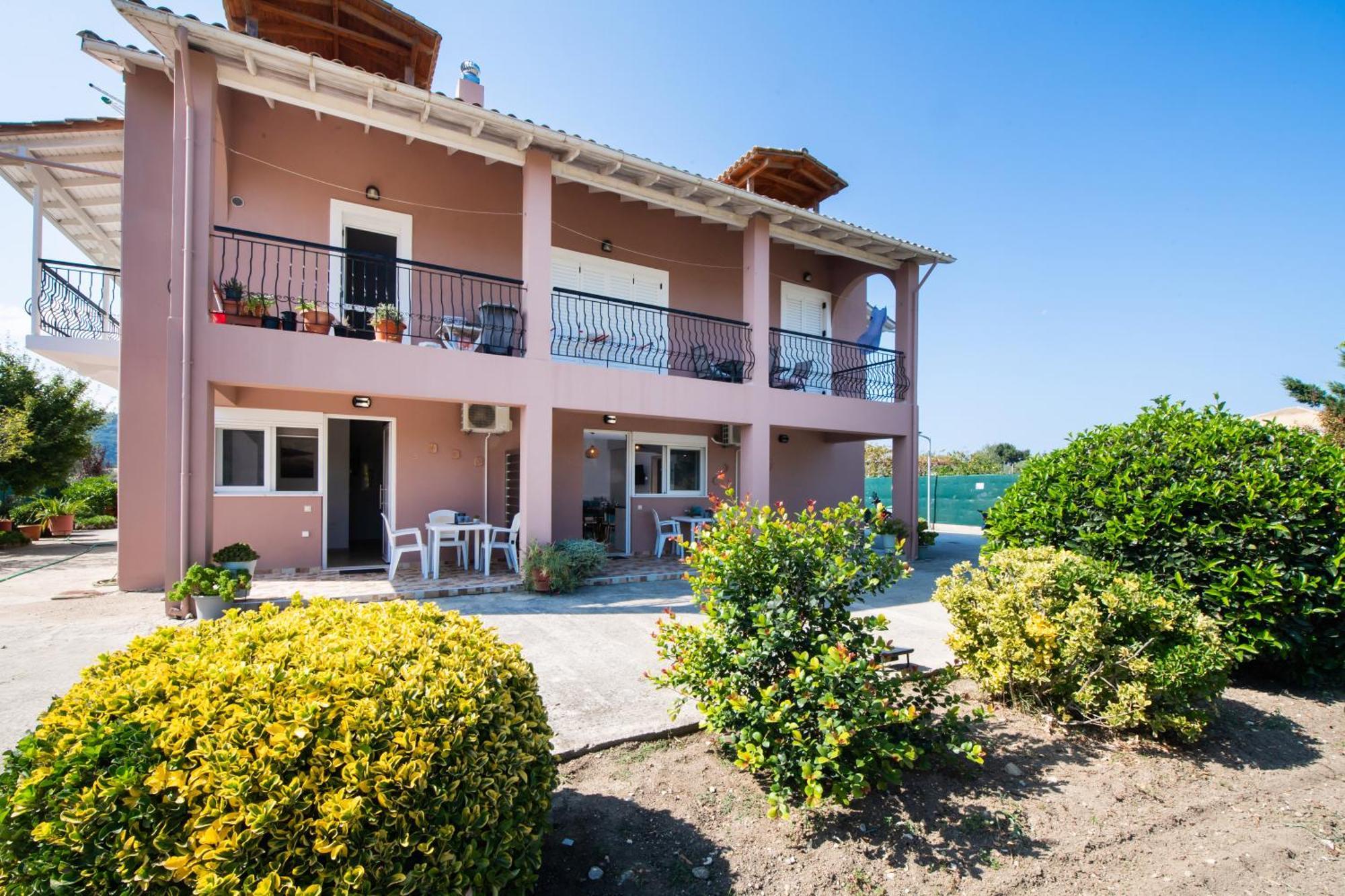 Ruellia Luxury Apartments Kalligoni Esterno foto