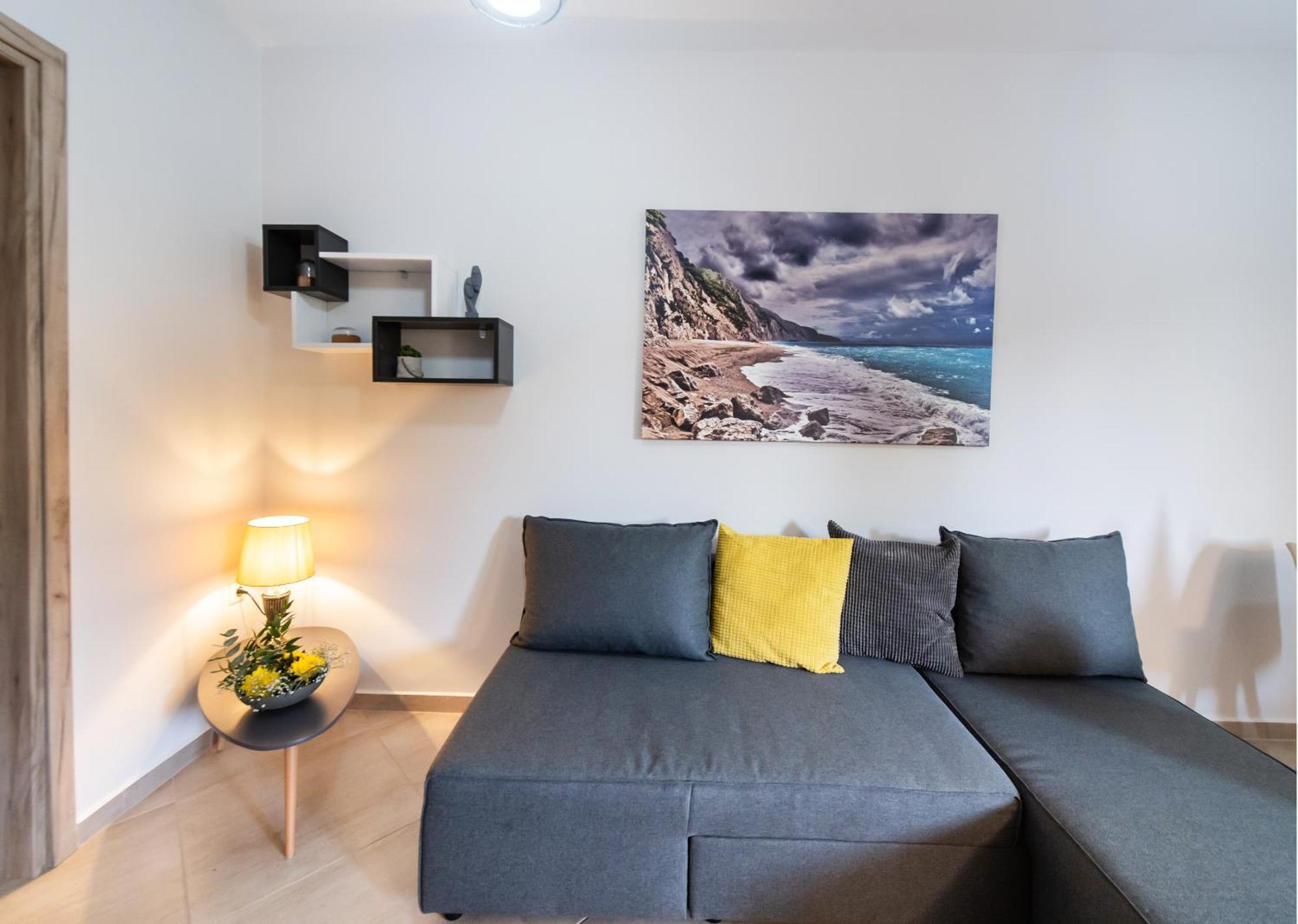 Ruellia Luxury Apartments Kalligoni Esterno foto