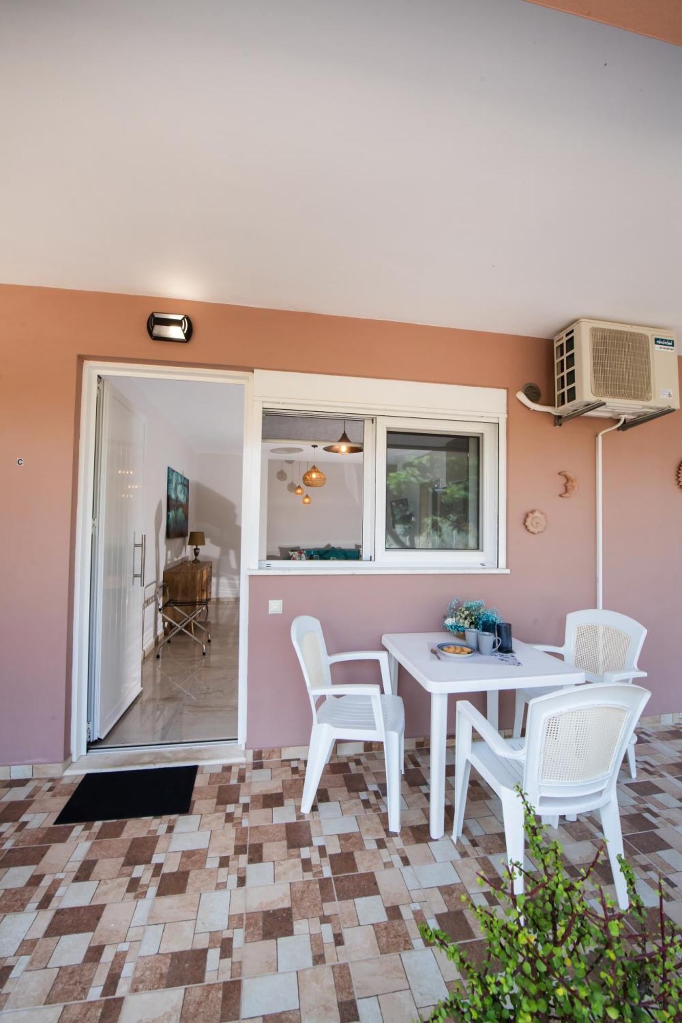 Ruellia Luxury Apartments Kalligoni Esterno foto
