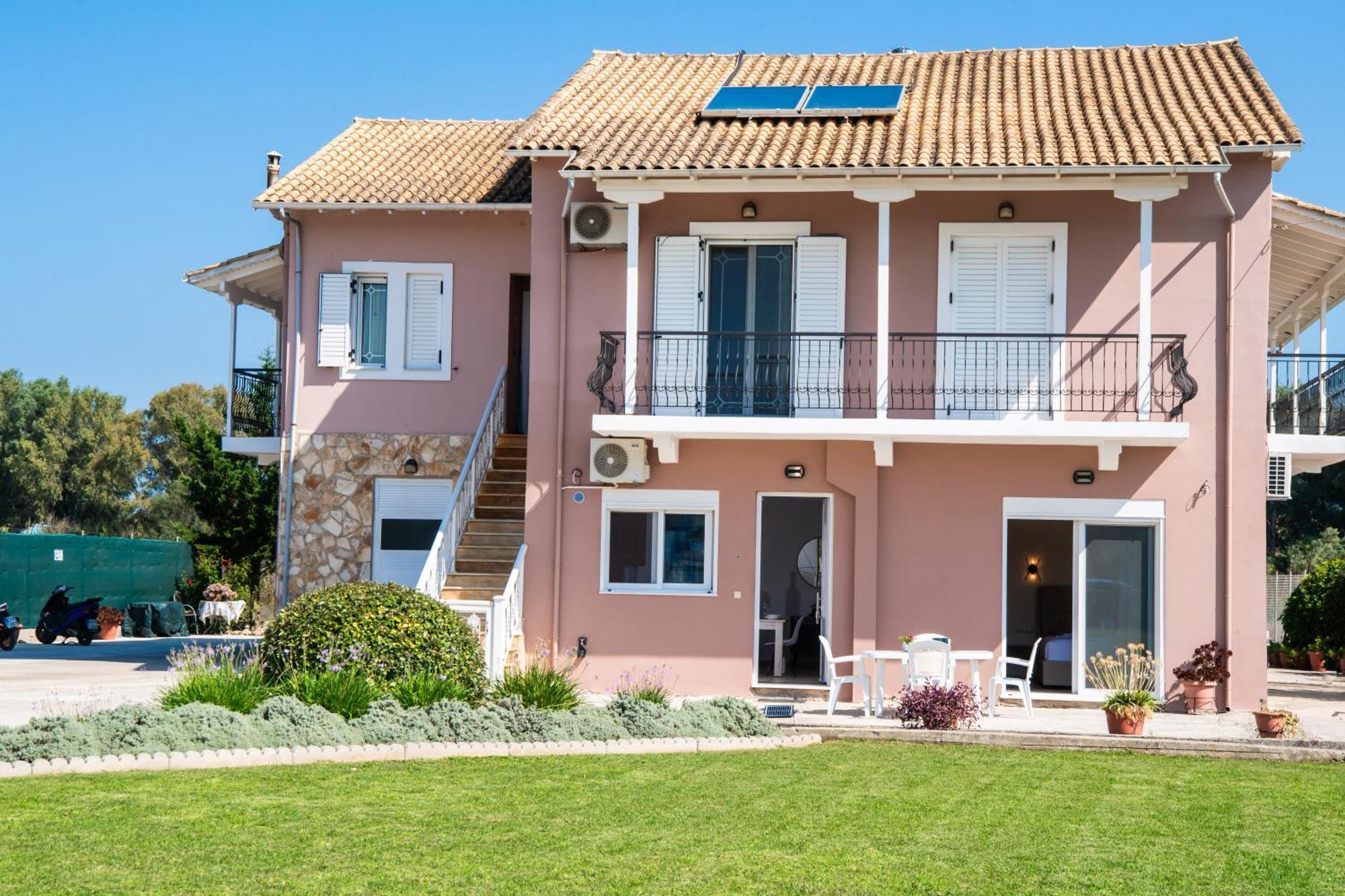Ruellia Luxury Apartments Kalligoni Esterno foto