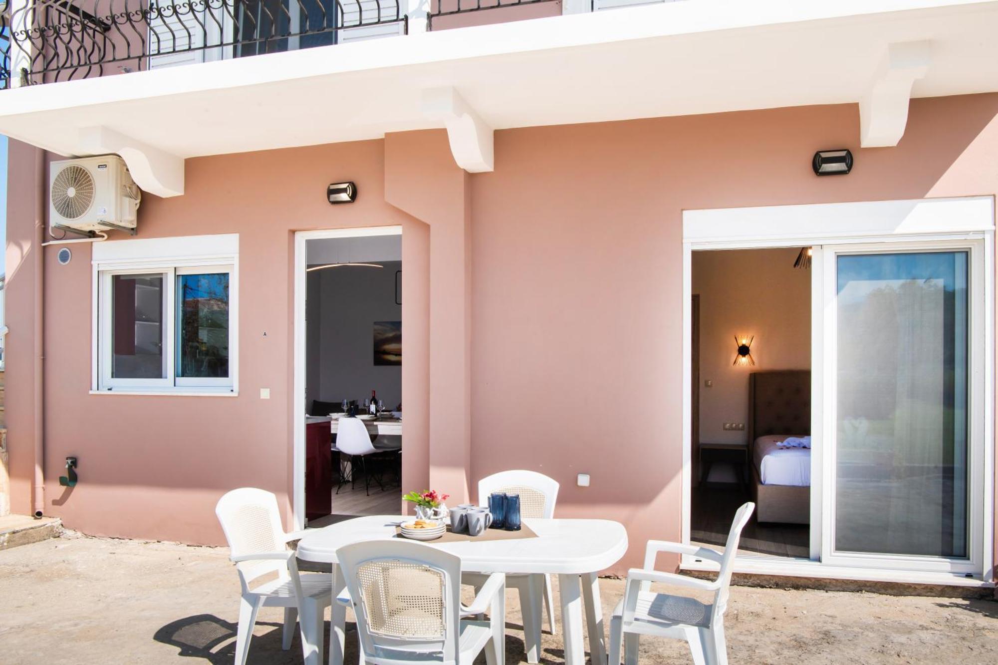 Ruellia Luxury Apartments Kalligoni Esterno foto